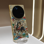 Dreame’s first flagship phone unveiled: Luxurious design, gold version priced over 100,000 yuan.