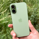 Zero innovation in appearance! The standard iPhone 18 design remains unchanged